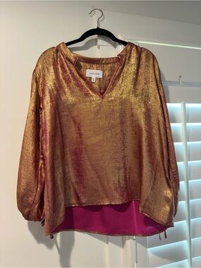 DEAR JOHN Gold and Magenta Metallic V-Neck Women's Top